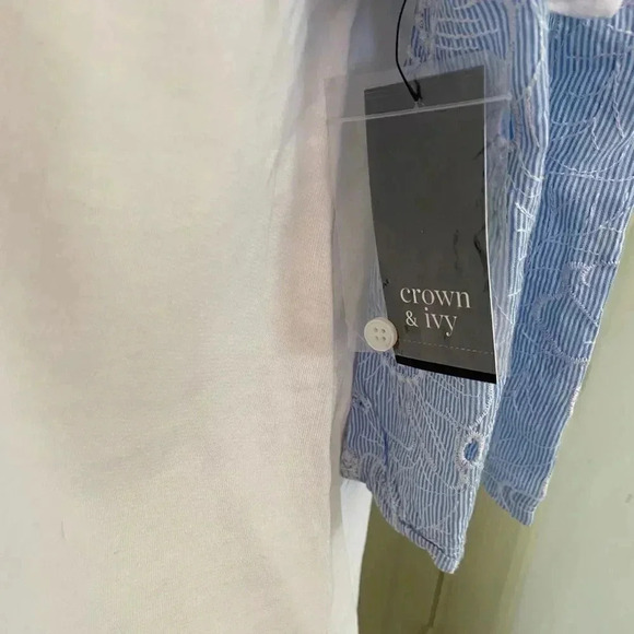 NWT Crown & Ivy cold shoulder blouse sz PM - Picture 5 of 8